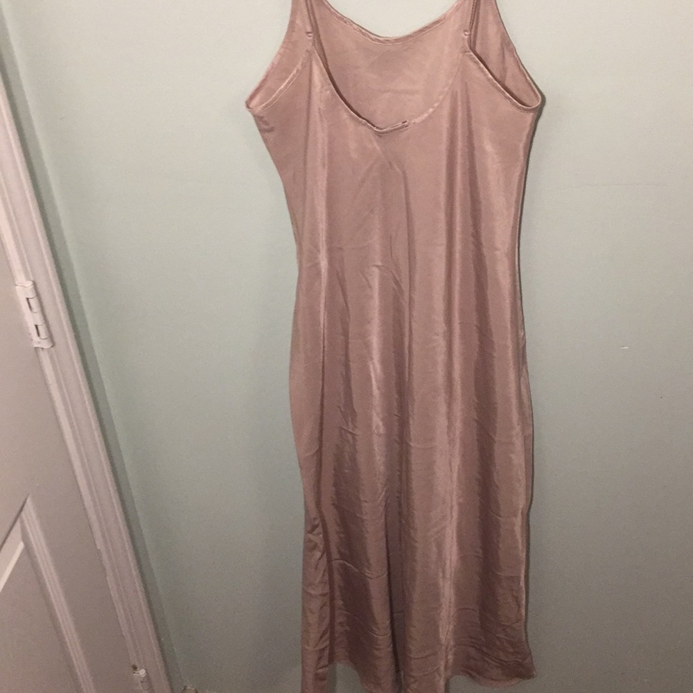 Sleep ware - Picture 2 of 2